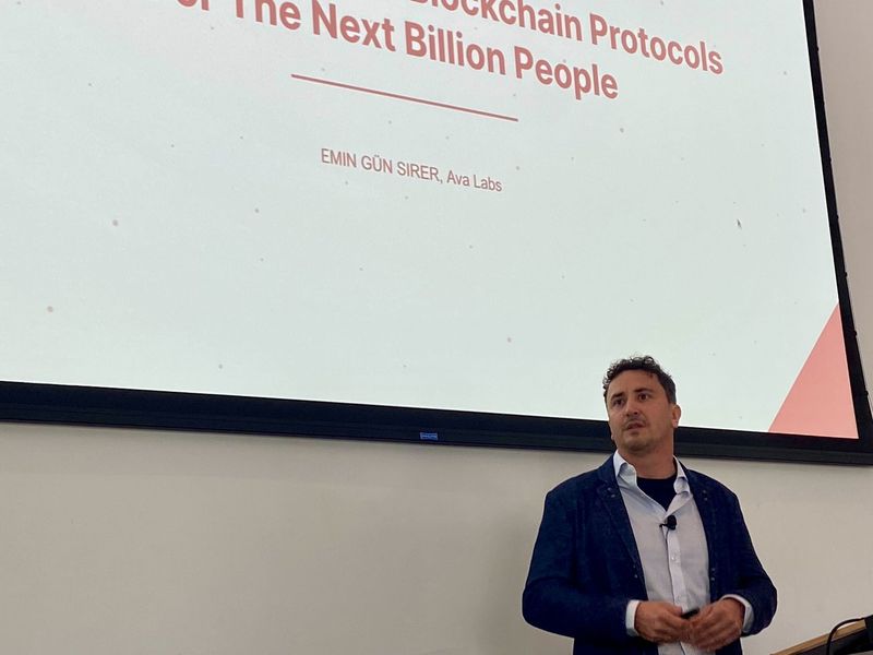 ava labs ceo calls for crypto regulators who can read and audit code