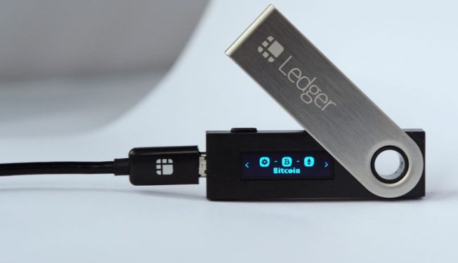 ledger continues to defend recovery system says its always technically possible to extract users keys